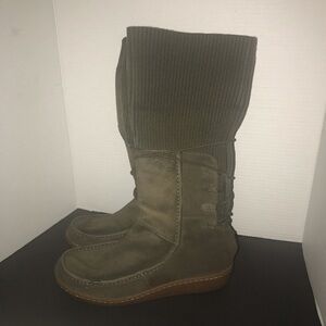 North Face Olive Green Suede winter fall  Boots